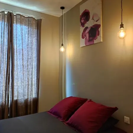 Homestay Superieures Privees, Plein Centre-ville De - Hubert