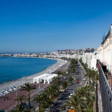 Superieures Privees, Plein Centre-ville De - Hubert Homestay *